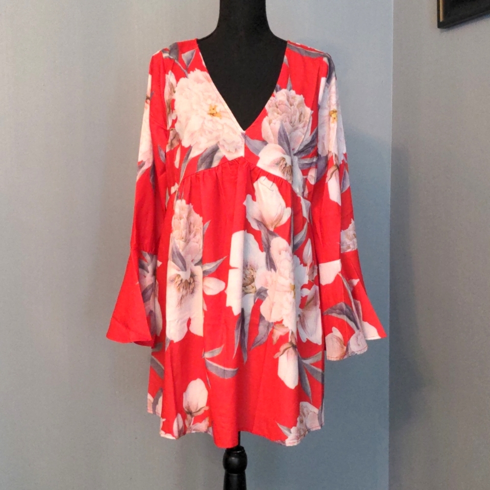 Davi & Dani high-waisted v-neck dress